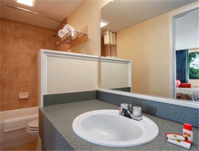 Super 8 By Wyndham Douvres Chambre photo